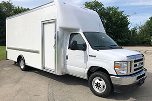 2017 FORD E350 BOX TRUCK